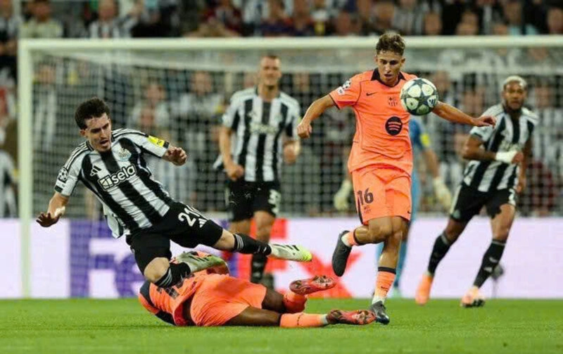 Newcastle vs Barcelona - Chích Chòe lấn lướt, Blaugrana gặp khó